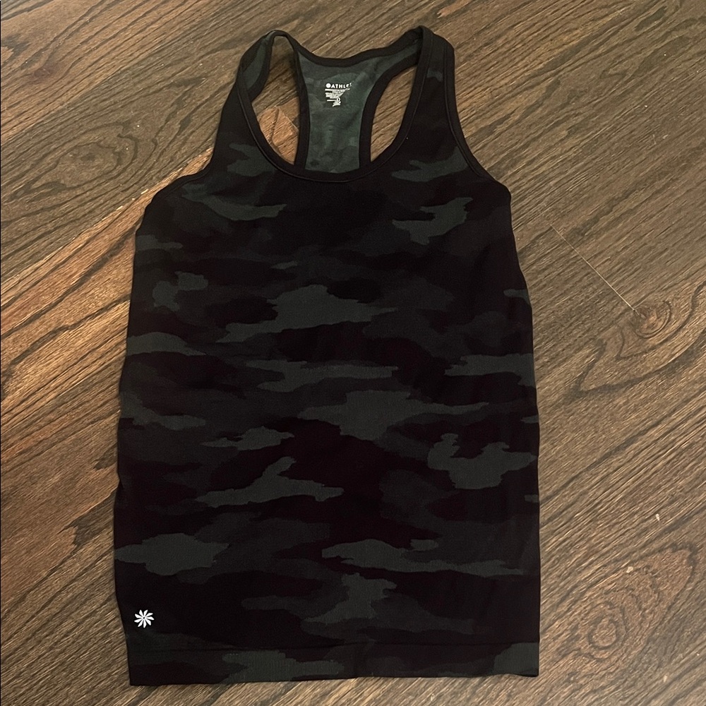Athleta camo workout tank
